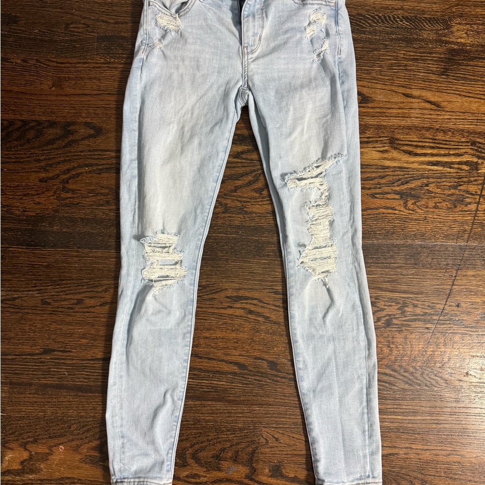 American Eagle Outfitters Light Wash Distressed Skinny Jeans